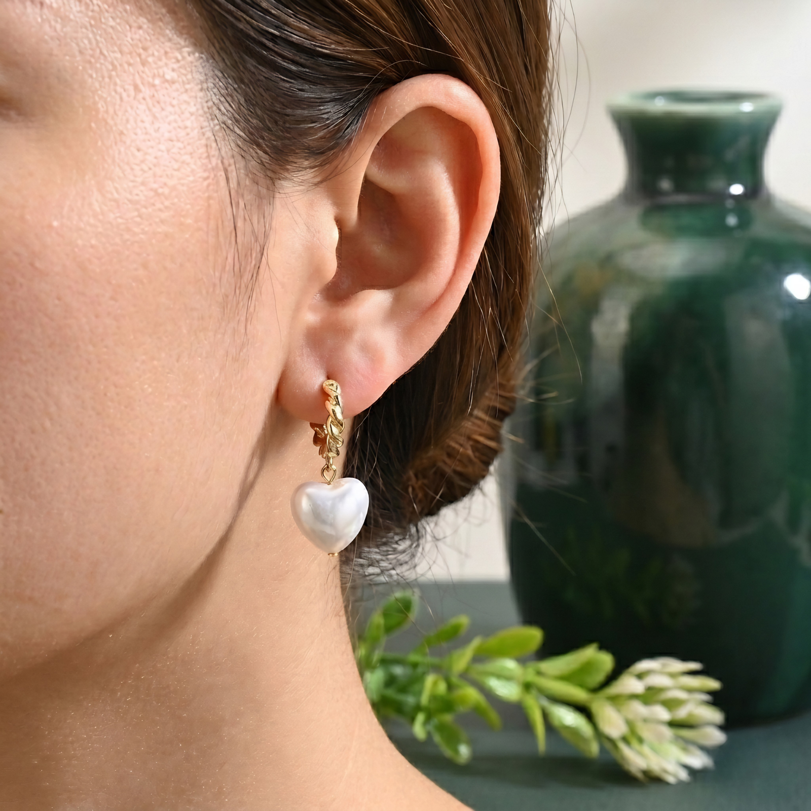 Jwelream korean heart shape earrings - Image 2
